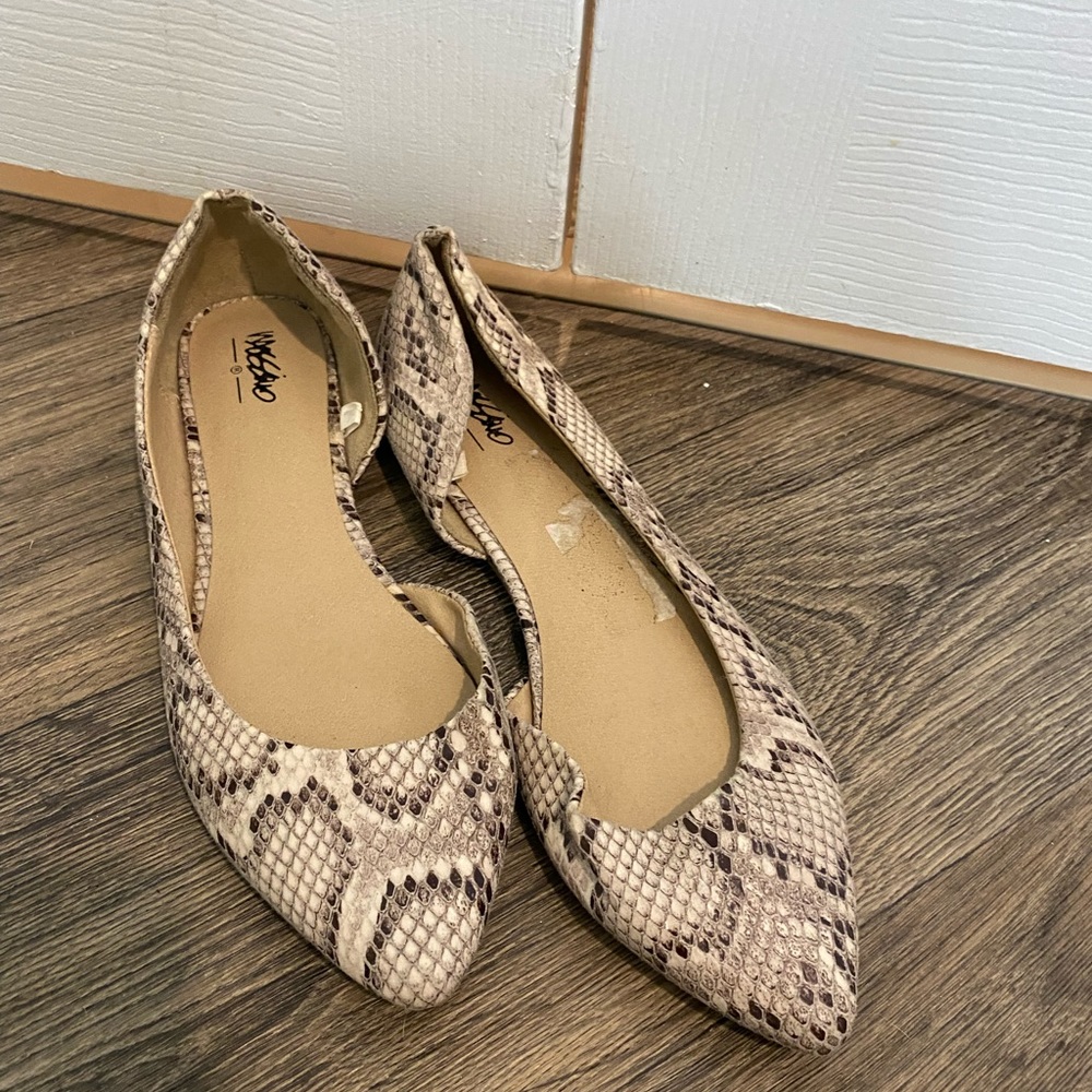 Snake flats - A New Day Brand - Size 8